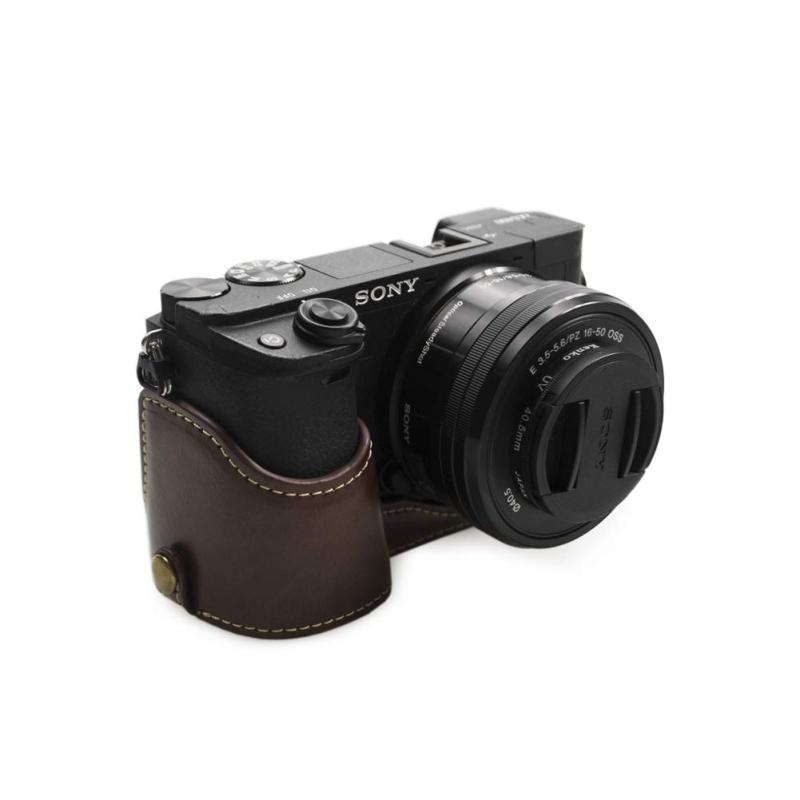 kinokoo SONY ソニー A6400 A6100専用カメラケース ボディケース バッテリーの交換でき 三脚ネジ穴付き リストストラップ 標識クロス付き