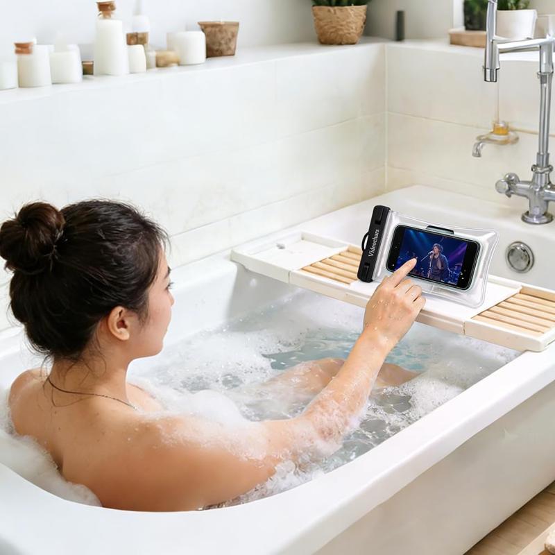 乐天商城 - 【IP68完全防水】 スマホ防水ケース 風呂槽用 真空ポンプ付き スマホスタンド 首掛け紐付き 湯気防止 お風呂スマホ保護 水遊び プール対応