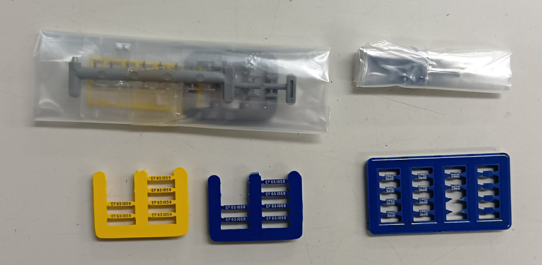 ホビーランドぽち　楽天市場店の【中古】Nゲージ TOMIX(トミックス) 9197 JR EF65-1000形 電気機関車 (1059号機JR貨物試験色) 【ジャンク】 パーツ一部取付残有/パーツ取付に難有/使用感/動力・ライト確認済｜アングル2