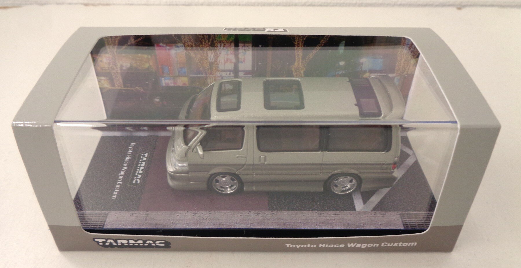 ����š� ����¾ ��������ߥ˥���(1/64������¾) Tarmac Works 1/64 Toyota Hiace Wagon Custom(����С��ߥ֥饦...