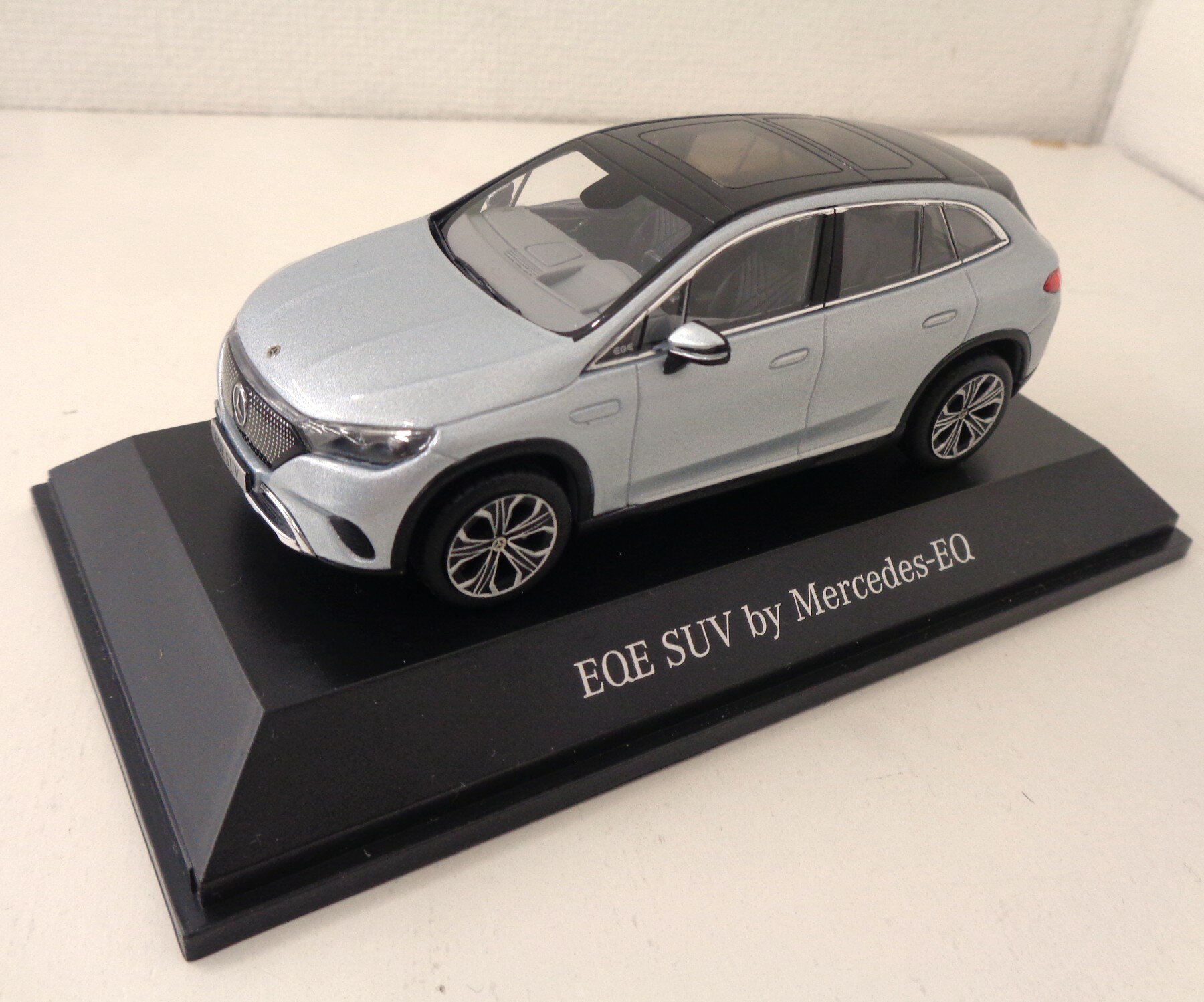 ����š� ����¾ ��������ߥ˥���(1/43) ���ѡ�����1/43 ��륻�ǥ��٥�� EQE SUV (�ϥ��ƥå�����С�) ��A���� ���㴳�γ�Ȣ���ߵڤӥ������������ꡡ�����ʤ�������¿��������������Ϥ��Ƽϲ�����