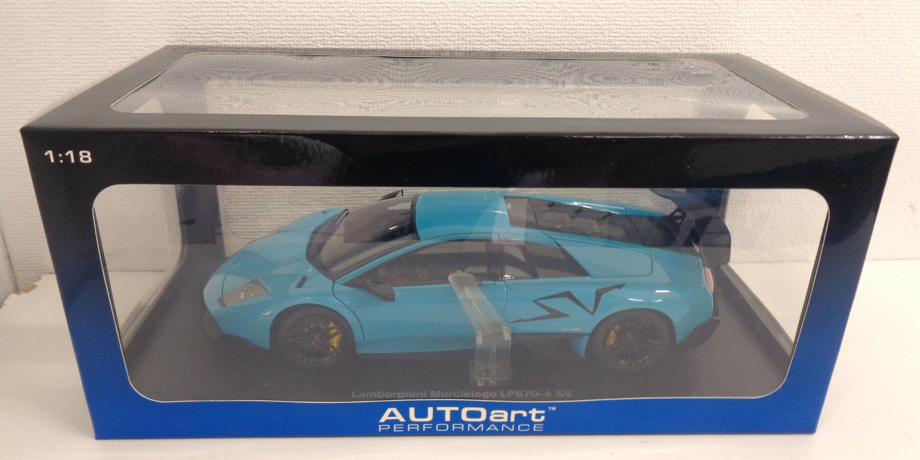 【中古】 その他 スケールミニカー(1/8～1/35) オートアート　1/18 ランボルギーニ ムルシエラゴ LP670-4 スーパーヴェローチェ(ターコイズブルー) 【A´】 ※若干の外箱傷みあり　※商品の性質上多少の塗装ムラ等はご容赦下さい