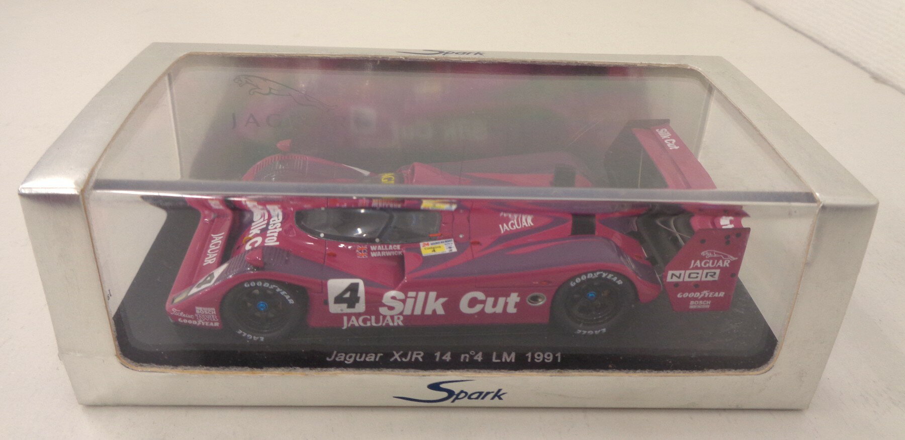 樂天商城 - 【中古】 その他 スケールミニカー(1/43) Spark/S0775　Jaguar XJR 14 LM 1991 Castrol #4 シルクカット 【B】 ※スリーブ傷み及びケース傷多数あり　※商品の性質上多少の塗装ムラ等はご容赦下さい