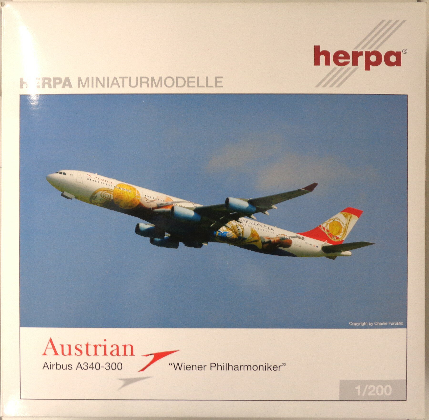乐天商城 - 【中古】 その他 完成品(航空機) 民間機 ヘルパ・ウィングス　No.551625　Austrian Airlines Airbus A340-300”Wiener Philharmoniker”OE-LAL 【C】 ※主翼に塗装ムラ、ボディ内部から異音あり