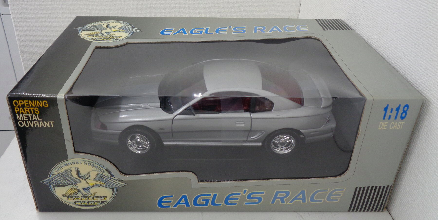 【中古】 その他 スケールミニカー(1/8～1/35) イーグルレース　　1/18　フォード　マスタング　94(シルバー) 【A´】 ※若干の外箱傷みあり　※商品の性質上多少の塗装ムラ等はご容赦下さい