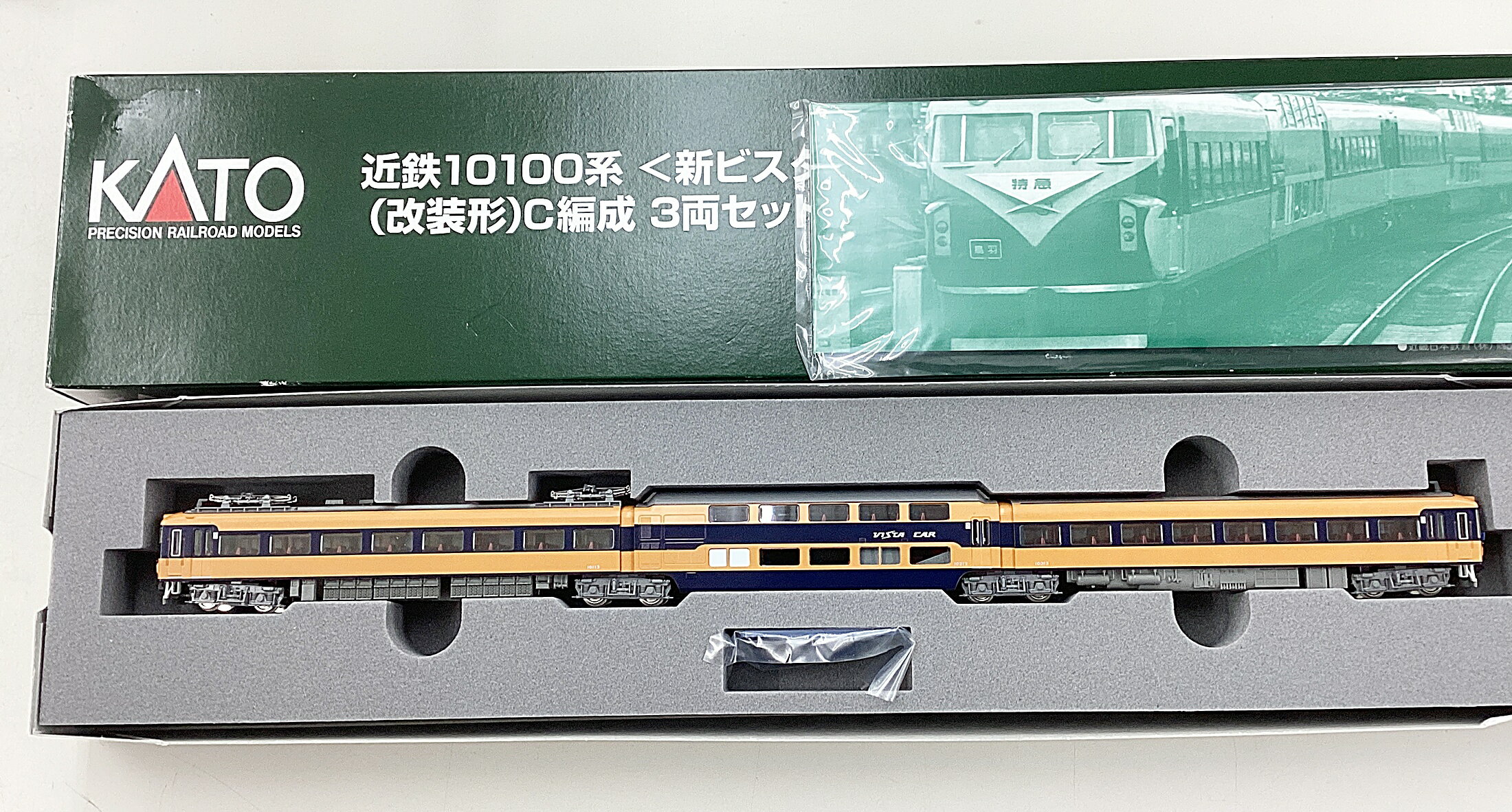 【中古】Nゲージ KATO(カトー) 10-1910 近鉄10100系「新ビスタカー」(改装形)C編成 3両セット 【B】 パーツ取付残有　説明書袋開封　外箱傷み