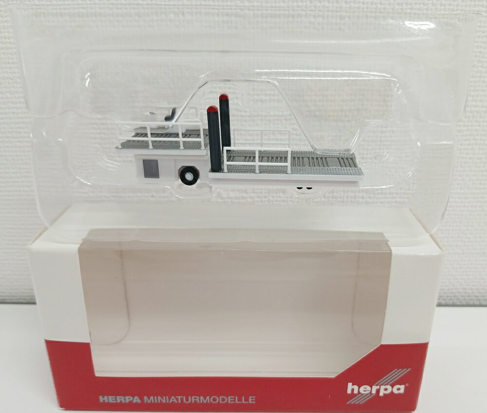 【中古】 その他 完成品(航空機) 民間機 1/200 ヘルパ 557542 Scenix コンテナローダー 【B】 外箱多少傷み ※商品の性質上、多少の塗装ムラ等はご了承ください。