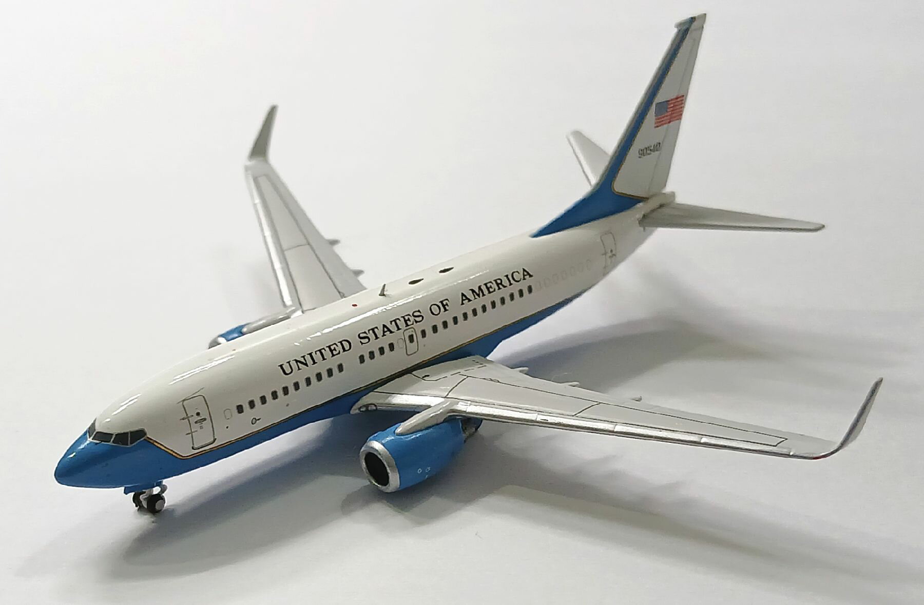 【中古】 その他 完成品(航空機) 軍用機 パンダモデル 202238 1/400 ボーイング C-40C アメリカ空軍 09-0540 【B】 ※メーカー出荷時からの塗装ムラはご容赦願います