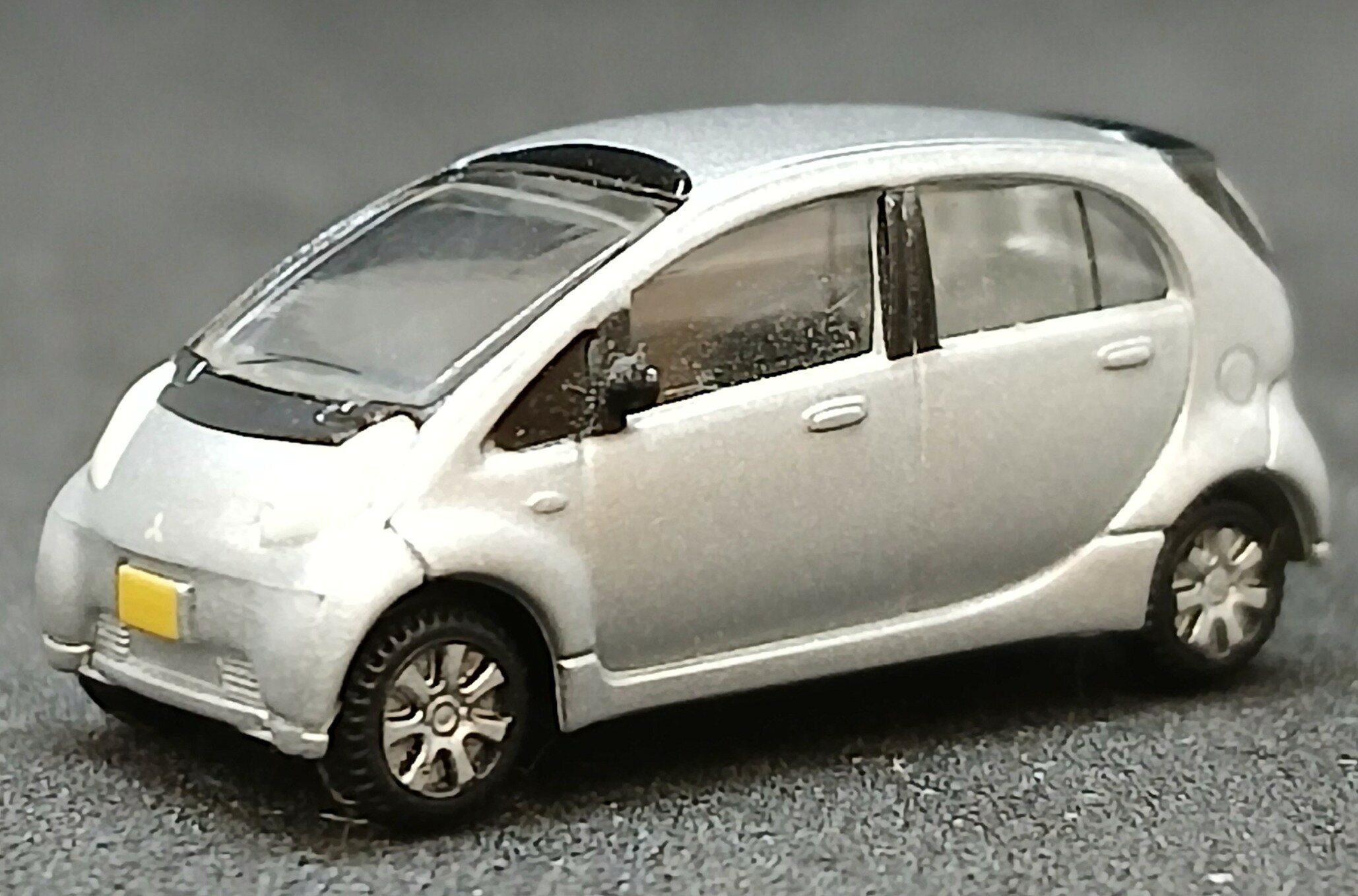 【中古】ジオコレ TOMYTEC(トミーテック) カーコレクション セットバラ カーコレクション(203)三菱 i-MiEV(銀) 【ジャンク】 ※車両のみ/緩衝材で梱包 ※メーカー出荷時からの塗装ムラは見られます。