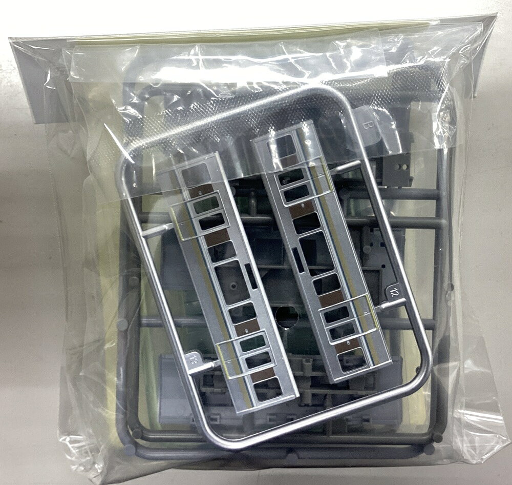 【中古】ジオコレ TOMYTEC(トミーテック) 鉄コレポケット第1弾 東西JR快速電車編 5 225系100番代(新快速) 中間車 【B】 外箱無し(中身のみ)/未組立品/メーカー出荷時からの塗装ムラ等はご容赦ください。