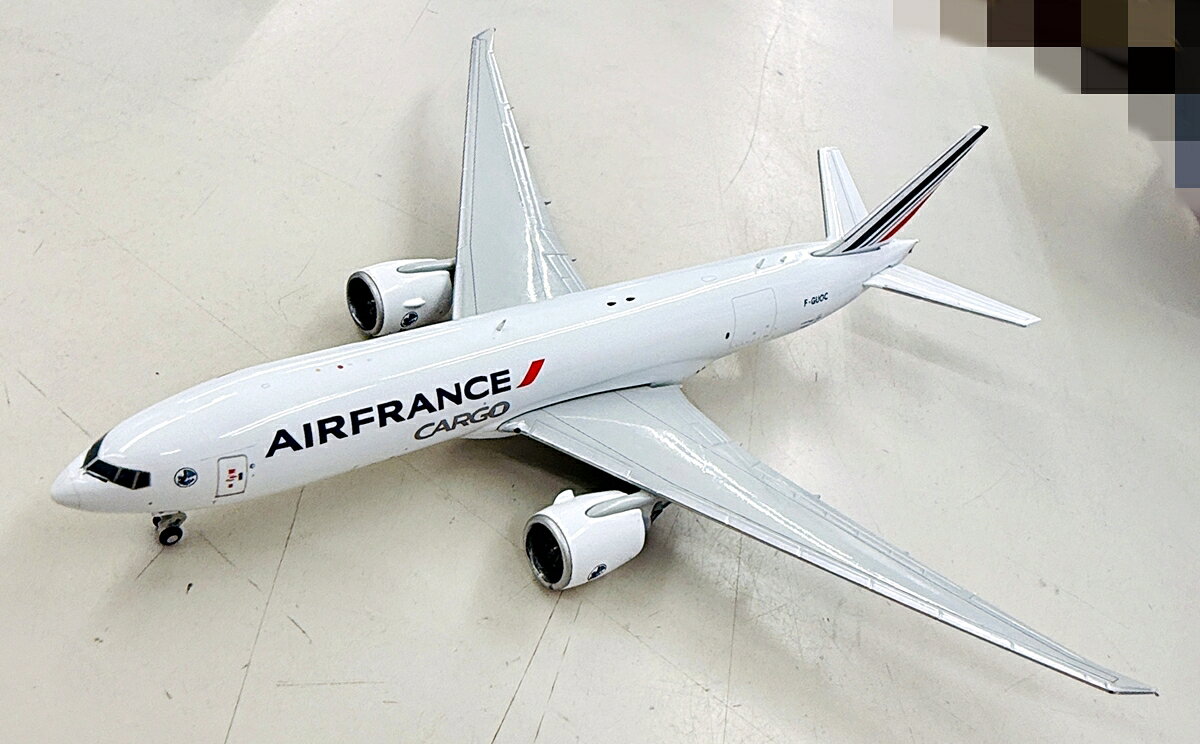 ホビーランドぽち 楽天市場店の【中古】 その他 完成品(航空機) 民間機 GeminiJets 1/400 777-200LRF エールフランス カーゴ F-GUOC [GJAFR2159] 【C】 ※開封品※外箱傷み※ブリスタ傷み※塗装乱れ※メーカー出荷時からの塗装ムラ等はご容赦下さい。※商品内容は画像の通りです。｜アングル3