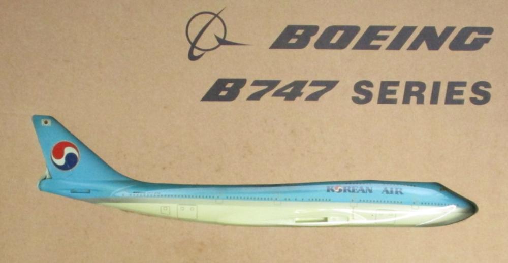 【中古】 その他 完成品(航空機) 民間機 エバーライズ 1/200 B747-400 大韓航空 【ジャンク】 開封品/箱傷み、破れ、汚れあり/パッケージ変色、汚れあり/※機体と付属品に少し傷み、汚れあり