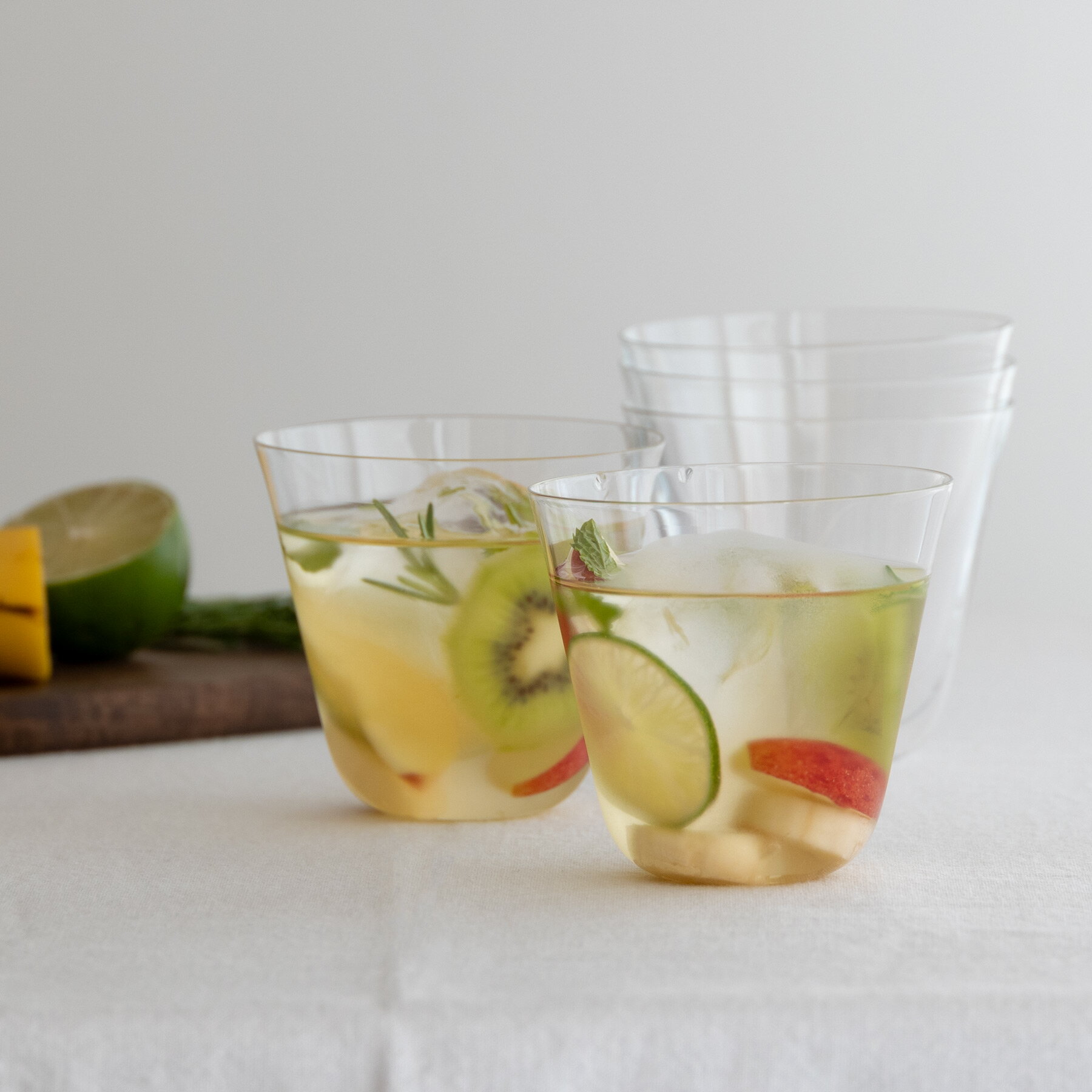 木村硝子店 ベッロ アローラ L マシンメイド グラス コップ 薄い スタッキング可能 シンプル タンブラー ワイン ワイングラス ビールグラス ビアグラス ソフトドリンク カジュアル 家飲み ビール カクテル デザート ジュース 喫茶店 ギフト おしゃれ