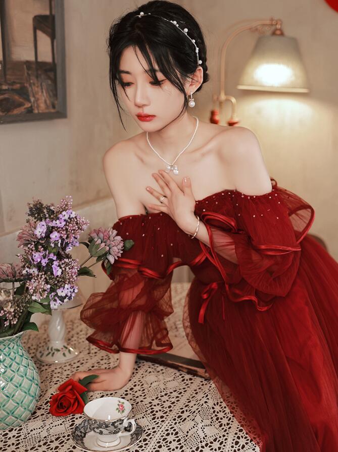 パーティードレス 花嫁 セクシー 新品 送料無料★不規則 セクシー ウェディングドレス ロング丈 誕生日 宴会 司会 スタイリッシュ 2次会 卒入式 お呼ばれ 司会 20代30代40代 同窓会 イブニングドレス 大人気 発表会 編み上げ size:XS/S/M/L/XL/2XL/3XL ワインレッド