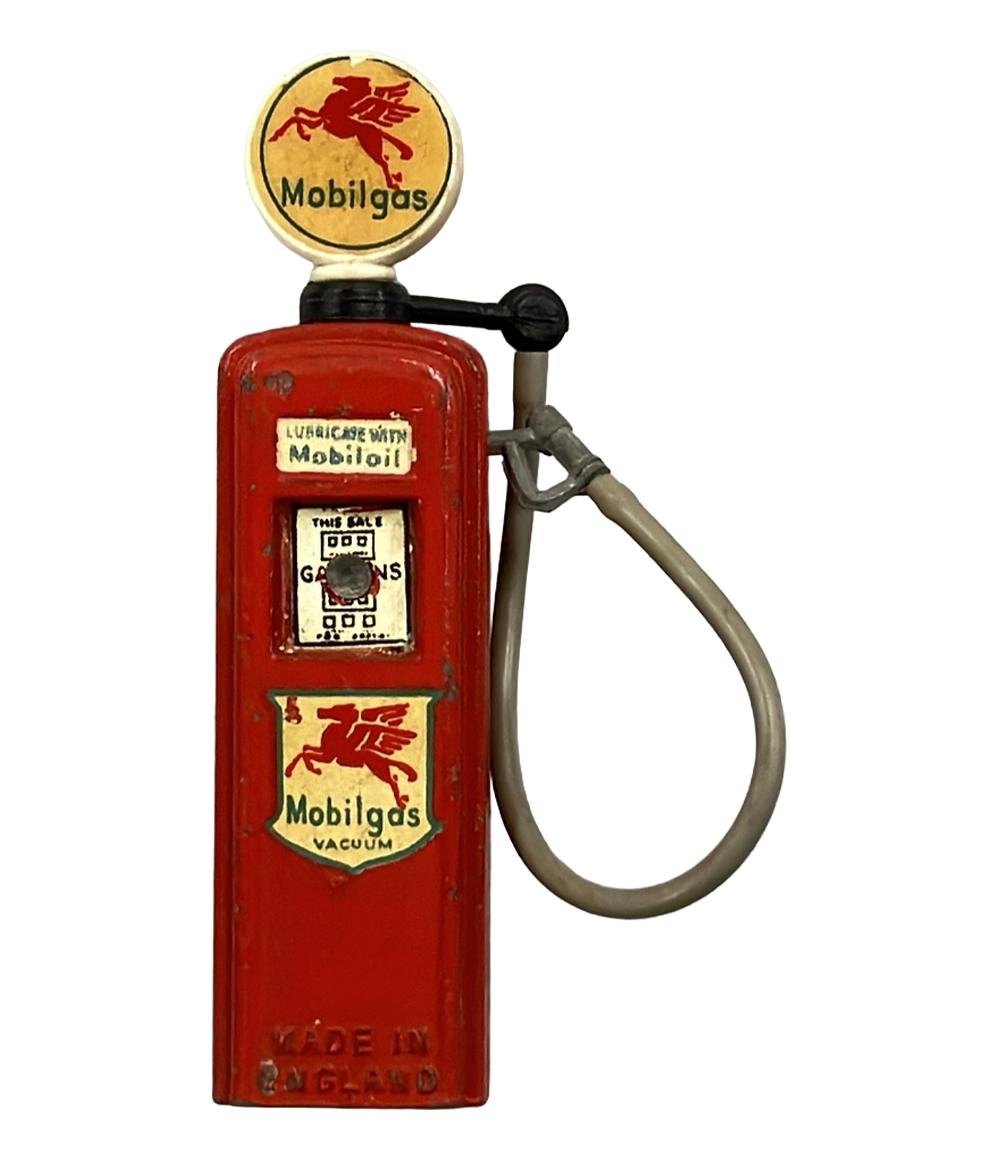 【中古】 ブリキ看板 Mobilgas GASOLINE STATION ガスポンプ おもちゃ