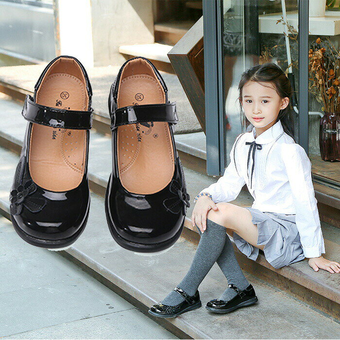 商品のご説明 フォーマル靴 女の子 子供靴 キッズシューズ 受験　面接 備考 小学校の入学式・発表会・結婚式などの大切なフォーマルシーンだからこそ、機能満載のシューズがおすすめ。女の子フォーマル靴カラー:黒サイズ:16.5/17/17.5/18/19/19.5/20/20.5/21/22/22.5/23/23.5/24cm靴幅： 2E素材:PU※ご存知の通り海外の工場での縫製は日本の工場と比べますと、細かい点で雑に見えるものがございます。※モニターにより色の見え方が実際の商品と多少異なることがございます。あらかじめご了承くださいませ。 メーカー希望小売価格はメーカーカタログに基づいて掲載しています