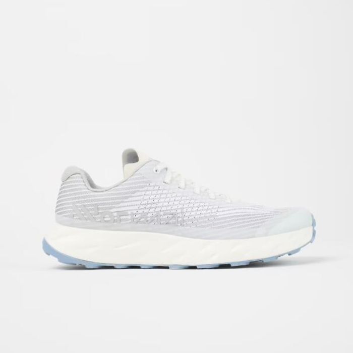 NNORMAL（ノーマル）KJERAG SHOE WHITE/GR スニーカー メンズ 軽量 耐久性 ランニングシューズ グレー ホワイト系 N1ZKGM1-002