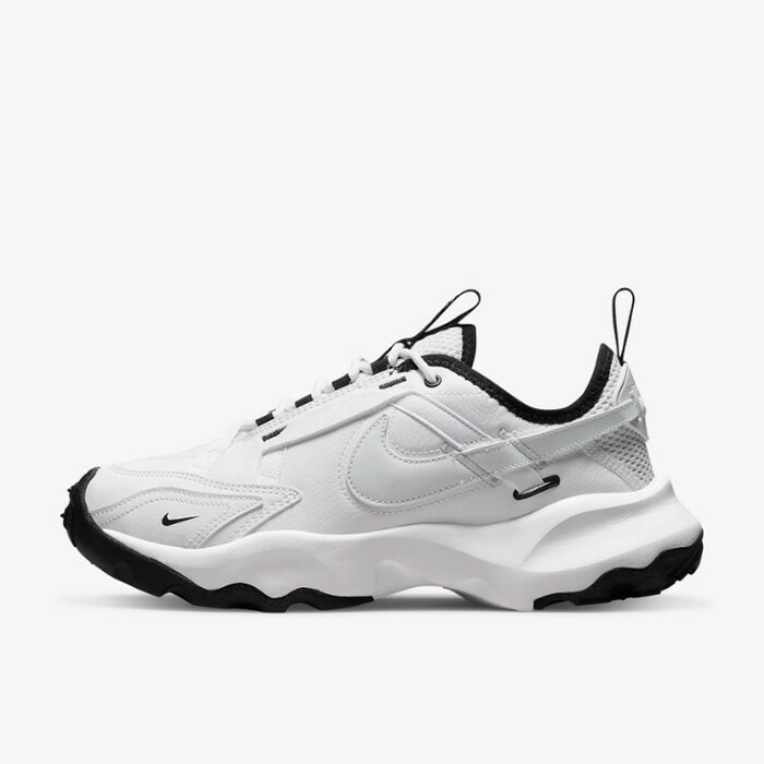 NIKE（ナイキ）ナイキ TC 7900　スニーカー　ウィメンズシューズ　ホワイト/ブラック/ホワイト/フォトンダスト　DR7851-100のサムネイル