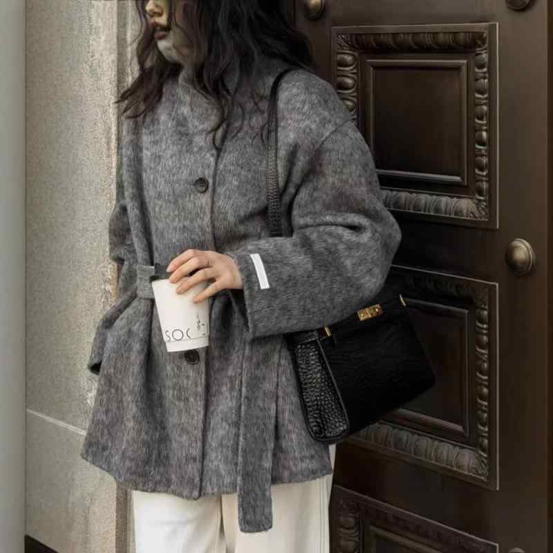 ショート丈 パーカー 羽織り用 アウター 春アウター ショート丈 パーカー 羽織り用 アウター 春アウター 2024 秋冬 立 襟 高級 ゆったりと していて ...