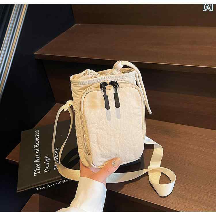 リュック レディース 軽量 大容量 防水 通勤 通学 25 新型 携帯 水筒 バッグ 巾着 式の シンプル 色の ..