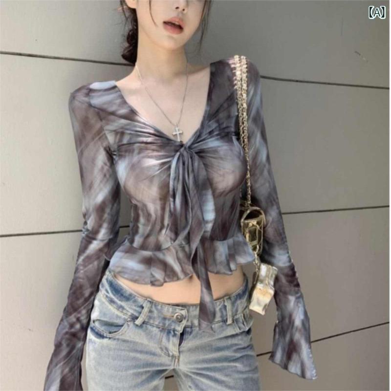 "レディース ラッシュガード 水陸両用 ウェア 紫外線対策 水着 " &ampquotレディース ラッシュガード 水陸両用 ウェア 紫外線対策 水着 &ampquot ギャル 欲 風 v ネック ねじり 染め 網 紗 ラッパ 袖 日焼け防止 シャツ 女性 夏 2x2