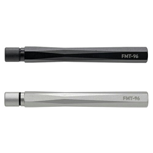 ≪商品詳細≫ 型番 ： LDTI-LRC2FM1- 01/05 素材 ： アルミ 本体サイズ ： 全長78mm×Φ8mm 重さ ： 約12g 　 　 シャープ芯　約20本収納可能 配送方法 ： 宅配便・メール便 ※他商品を含め複数ご購入いただいた場合、メール便をお選びいただいても 宅配便へ変更させていただくことがございます。 ＊＊＊＊＊＊＊＊＊＊＊＊＊＊＊＊＊＊＊＊＊＊ 季節の行事は、ギフトを贈るよい機会。 身近でもなかなか気持ちを表せない家族や、 ご無沙汰している親戚・知人に、 いつも頑張ってる自分へのご褒美、 ちょっとした贈り物(プレゼント)をしてみませんか？ 1月　成人式 2月　バレンタインデー 3月　ホワイトデー・卒業・退職・謝恩会・送別会 4月　入学・進学・就職・転勤・引越・叙勲 5月　端午の節句/子どもの日・母の日 6月　父の日 9月　敬老の日 12月 クリスマス・忘年会 【こんなシーンにおすすめ！】 結婚祝い 結婚記念日 引き出物 ブライダル 出産祝い 入学祝い 就職祝い 進学祝い 進級祝い 合格祝い 入社祝い 栄転 昇進 退職祝い 成人祝い 昇進祝い 栄転祝い 還暦祝い 定年退職 長寿のお祝い 快気祝い 還暦祝い 引越し祝い 卒業記念 誕生日 バースデー お祝い ギフト プレゼント贈り物 贈答品 おしゃれ 高級感 大人 学生 社会人 ＊＊＊＊＊＊＊＊＊＊＊＊＊＊＊＊＊＊＊＊＊＊