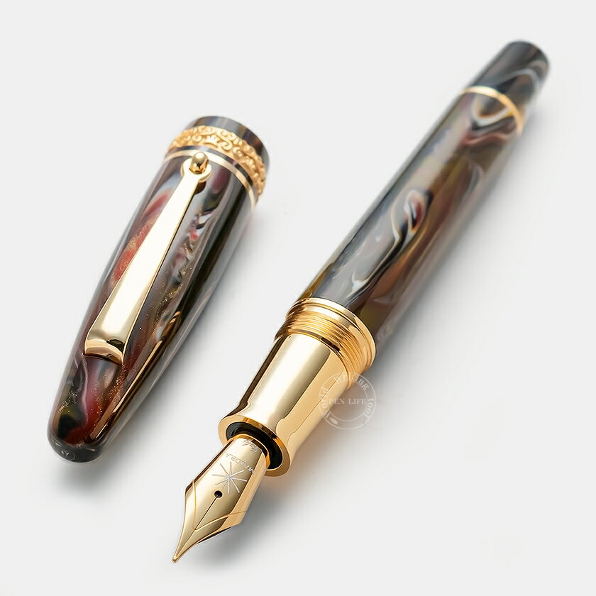 【MAI5】【MAIORA / マイオーラ】Ogiva / オジバ Golden Age / ゴールデンエイジ Fire / ファイア ゴールドトリム 万年筆 F(細字) イタリア伝統の技術を受け継ぐブランド【即納 宅配便 送料無料 並行輸入品 保証】