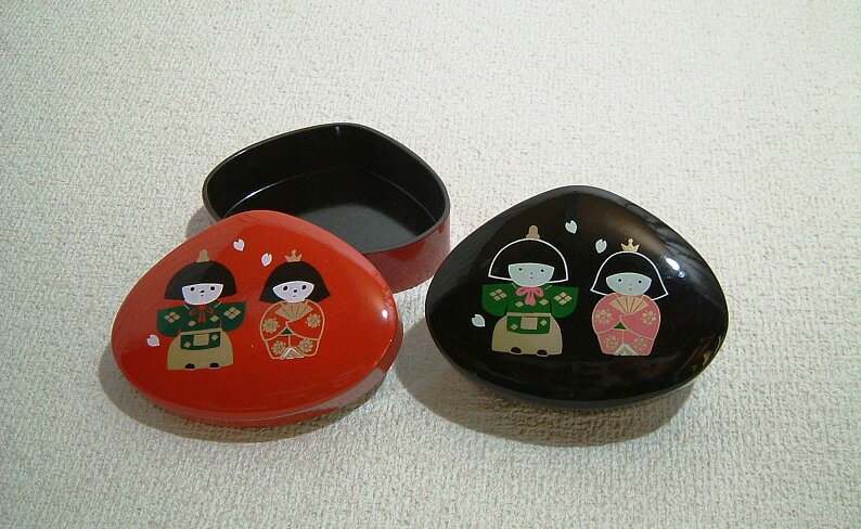 漆器 はまぐり小物入お雛様 赤/黒