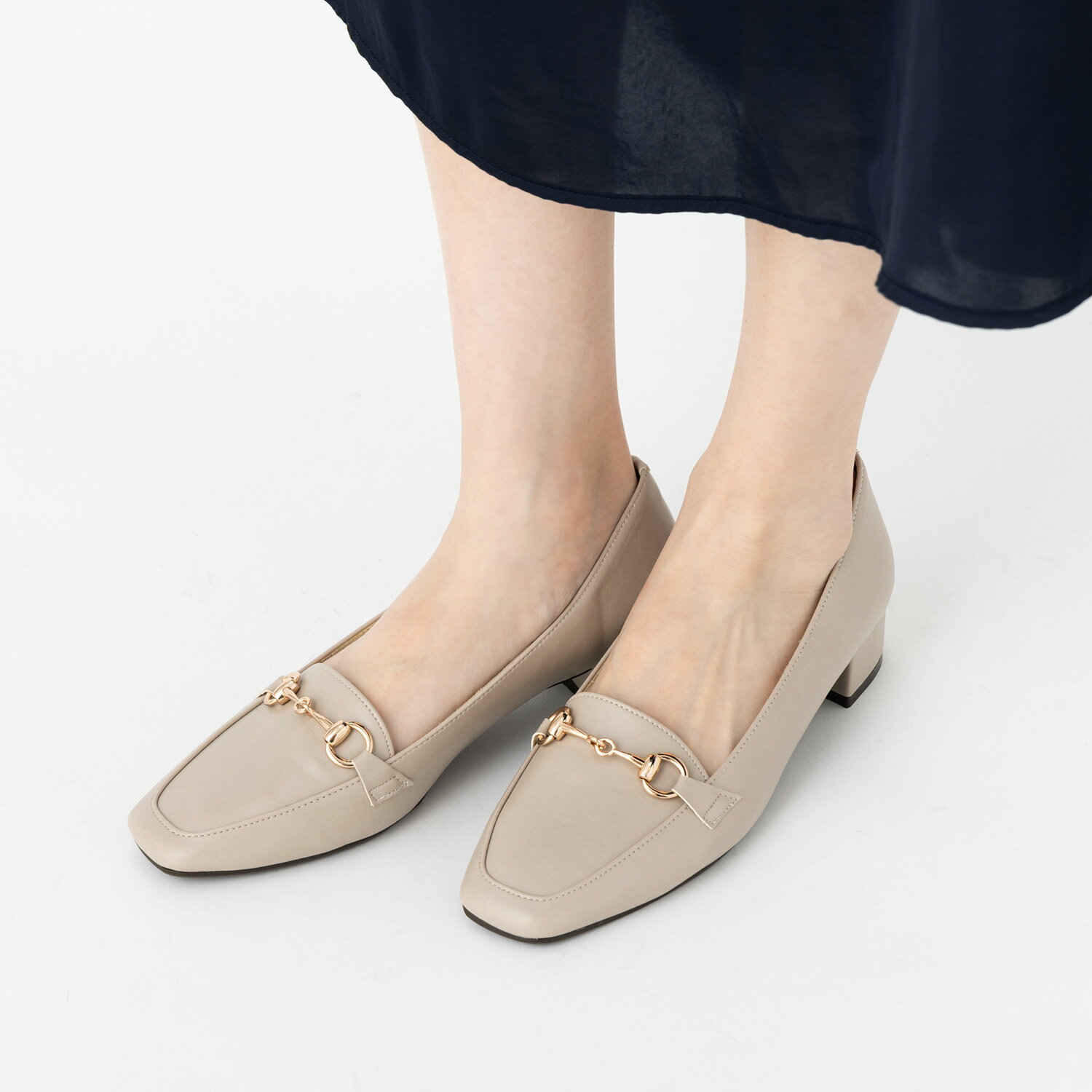 【ファヴォファヴォ】日本製 レインビットスリッポン レディース 防水 晴雨兼用 3.5cmヒール スクエア..