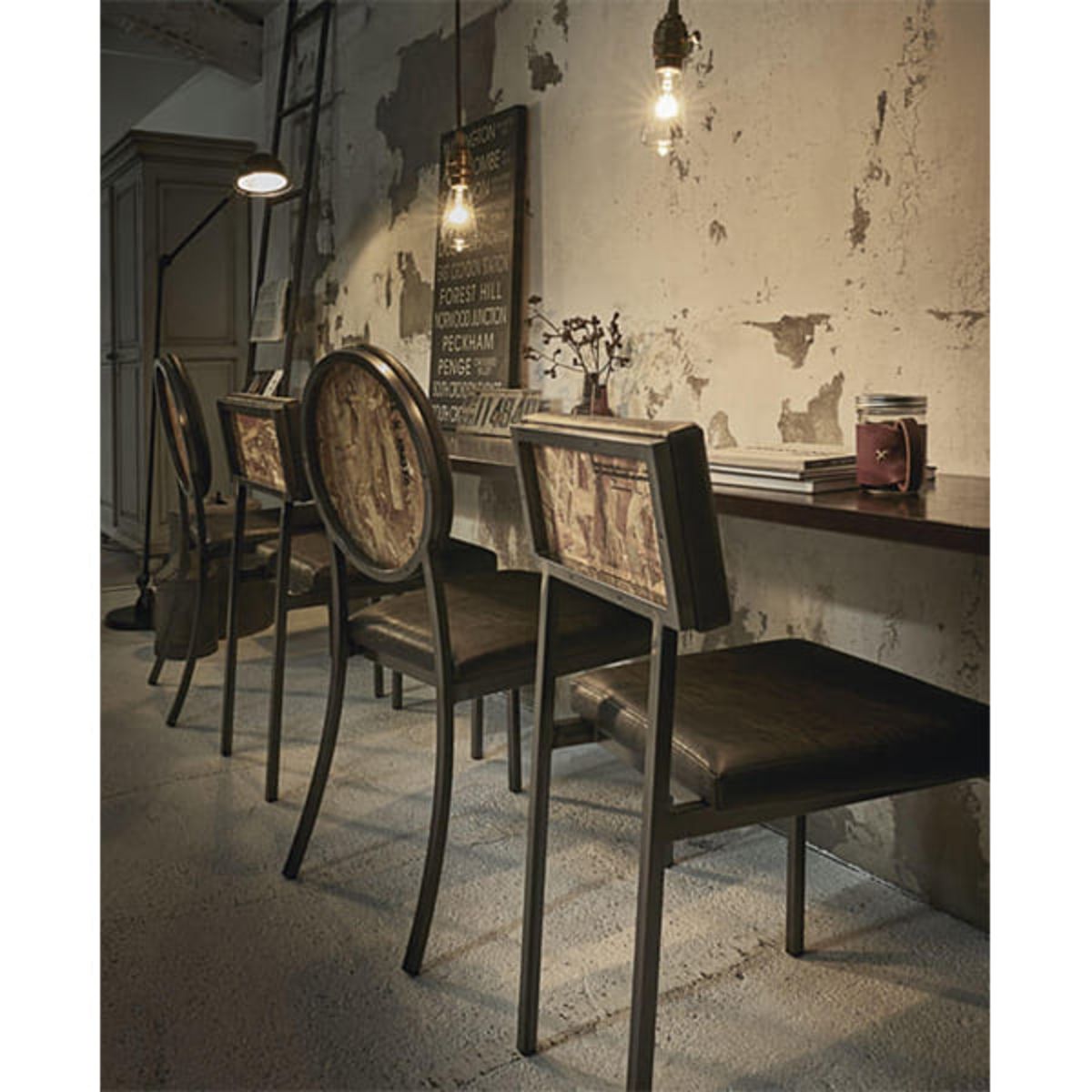 法人様限定 プロシード ダイニングチェア 金属椅子 ガレイス 背丸型タイプ [3]