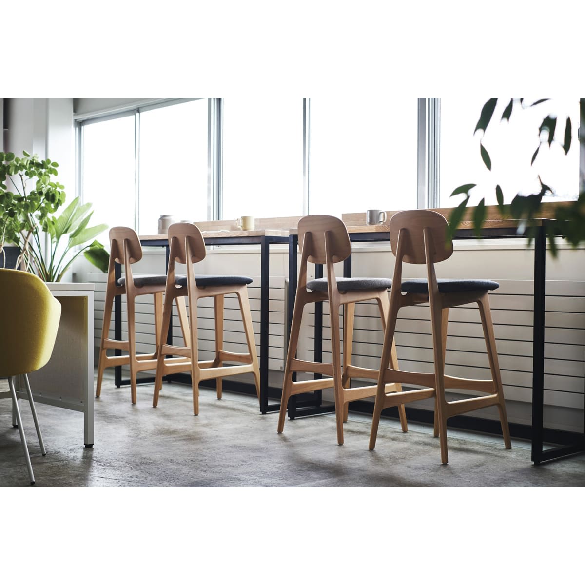 法人様限定 クオン(オーツー) 椅子 木製 カウンターチェア プラムスタンド [2]