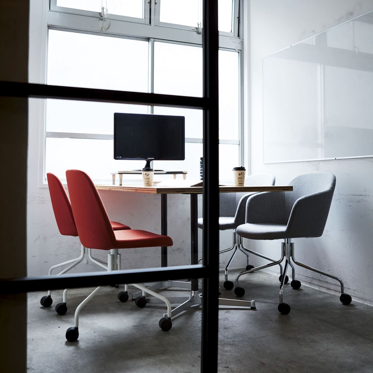 法人様限定 クオン(オーツー) 椅子 ミーティングチェア アニマA-CC