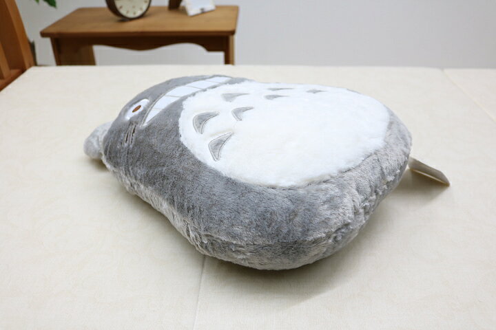 となりのトトロ　クッション　抱きまくら　枕 （低反発チップ）ジブリ （大）グレー