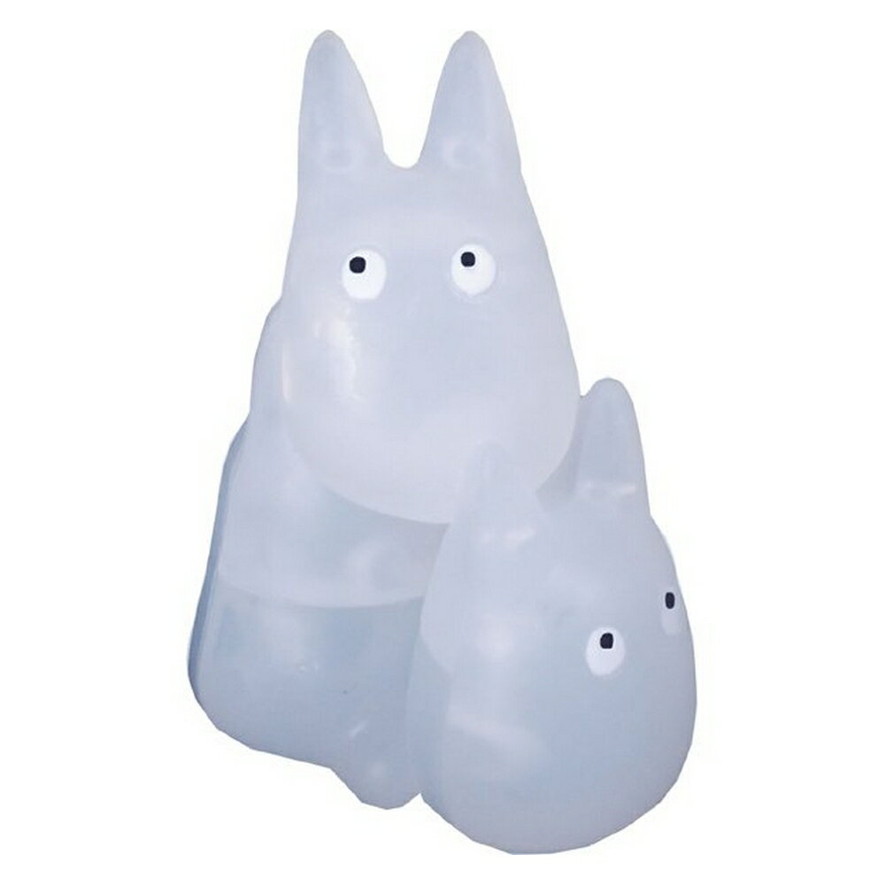 メーカー：エンスカイ サイズ:約14.5×9.5×3.2cm ピース数:9 材質:PVC さまざまな形をしたパズルピースを組み合わせていくと 可愛らしい小トトロが完成する立体パズルです。 完成後は崩してまたパズルを楽しんだりお部屋のインテリアに♪