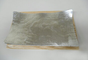 「マルチトレー/粗肌 台板付」高岡市の自由に曲げれる錫製品：木型工房HANANO