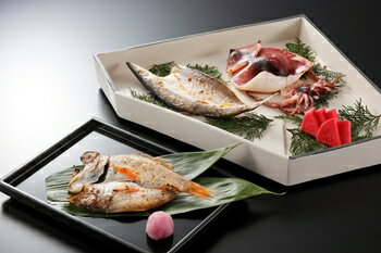 【送料無料】古都金沢 料亭 金城樓「のど黒・かます・いかの一夜干し」(クール冷凍便)のサムネイル