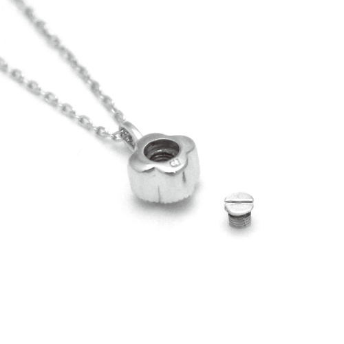 【ポイント10倍】【送料無料】遺骨ペンダント プチフラワー ホワイト チェーン40cm/手元供養 お骨を入れる ペンダント/アクセサリー / ソウルジュエリー/Soul Jewelry※受注生産のため納期は約4〜5週間かかります