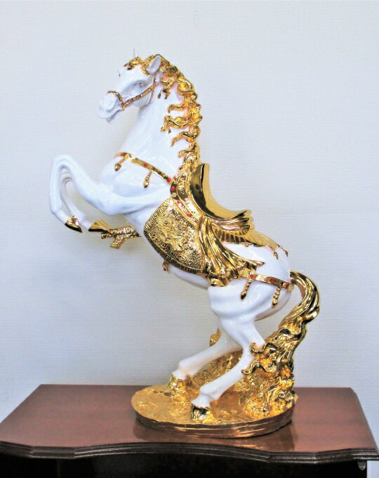 馬の置物 馬 置物 跳ね馬 オブジェ H57cm ホワイト ゴールド オーナメント うま 立ち馬 白馬 インテリア 雑貨 大きい 輸入雑貨 ヨーロピアン アンティーク クラシック 父の日 ギフト プレゼント 贈り物 送料無料
