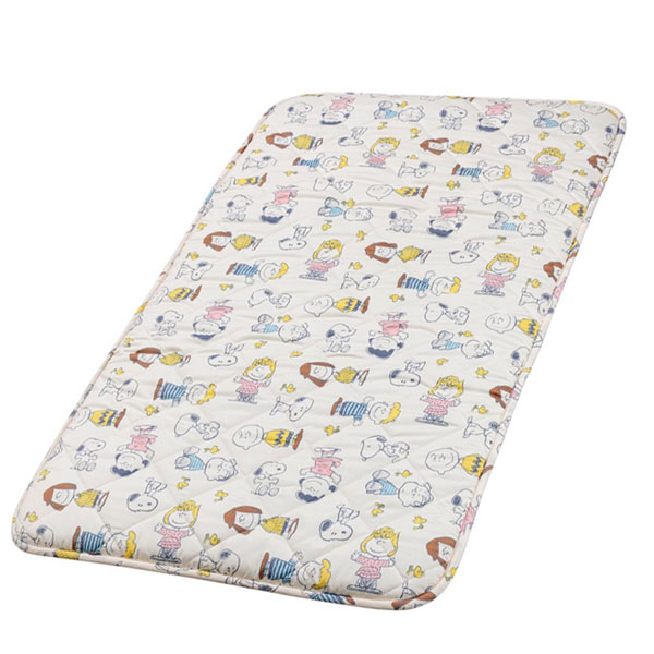 樂天商城 - スヌーピー ごろ寝 敷布団 70X120cm メッシュ仕様 通気性 お昼寝 帰省用にも使える お名前が書けるネームタグ付き アイボリー WD55409073