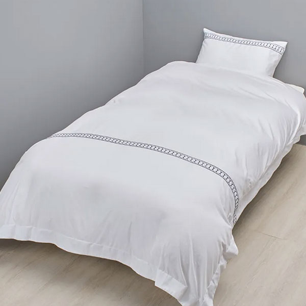 西川 掛けふとんカバー ウェッジウッド カバー 掛け布団カバー シングル 日本製 ルネサンス柄の刺しゅう入り 寝具 ふとんカバー カバー 綿100％ かけふとんカバー おしゃれ 日本製 国産 洗濯機OK PI05500655