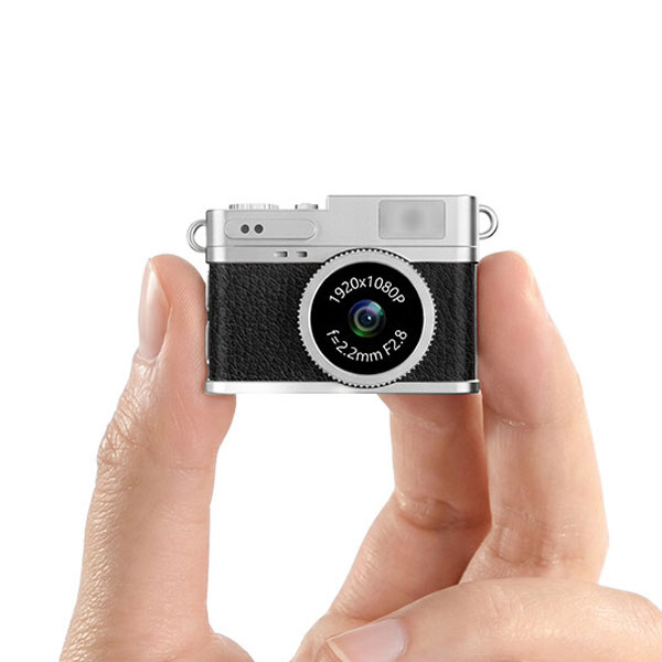 超小型カメラ ミニカメラ 超軽量 コンパクト 1080P 動画対応 フラッシュ 写真 ビデオ 動画撮影 子供カメラ 携帯便利 VLOG録画 1920×1080 修学旅行 入学式 運動会 プレゼント ギフト