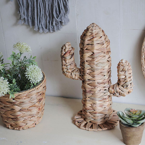 樂天商城 - オブジェ サボテン Sサイズ 高さ34cm おしゃれ ヒヤシンス カクタスオーナメント 置き物 置物 植物 天然素材 ウォーターヒヤシンス 飾る 卓上 ディスプレイ 店舗 かわいい リビング 玄関 机上 雑貨 オーナメント インテリア 手編み ハンドメイド