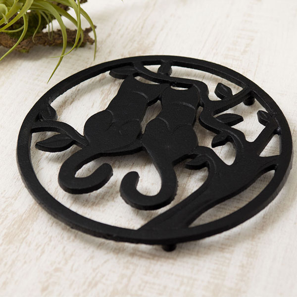 ネコ好きのための鍋敷き トリベット 鍋敷き アイアン ネコ ねこ 猫 ポットスタンド クラシック プランターベース 鋳物 キッチン用品 キッチン雑貨 食器 テーブルウェア コベントアイアン