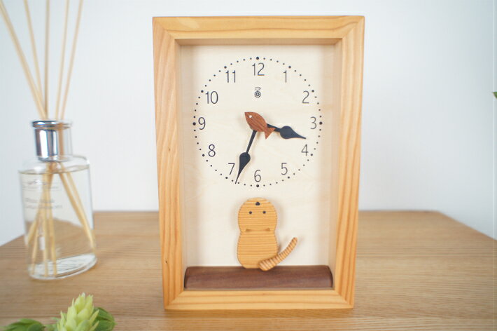 KICORI 仔猫の時計 K156 木の時計 キコリ 無垢 国産 送料無料 置き時計 壁掛け