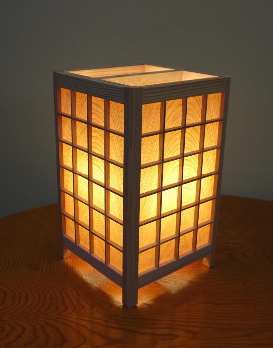 ADTP-1670　角行灯「匠」　Mサイズ　桜ツキ板（格子組子）