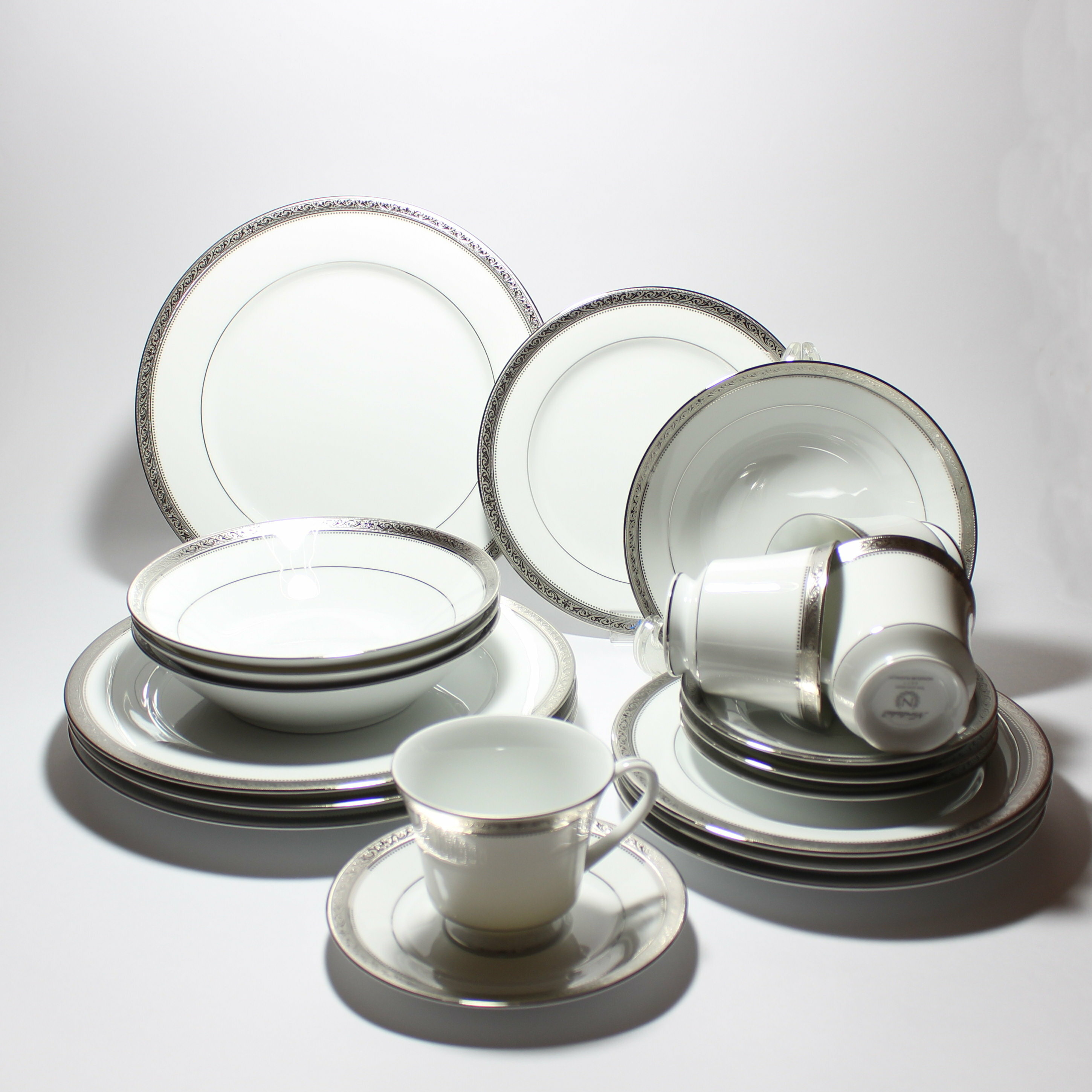 Noritake ノリタケ 食器 シグニチャープラチナ20pcディナーセット（海外用）残り1点次回入 ...