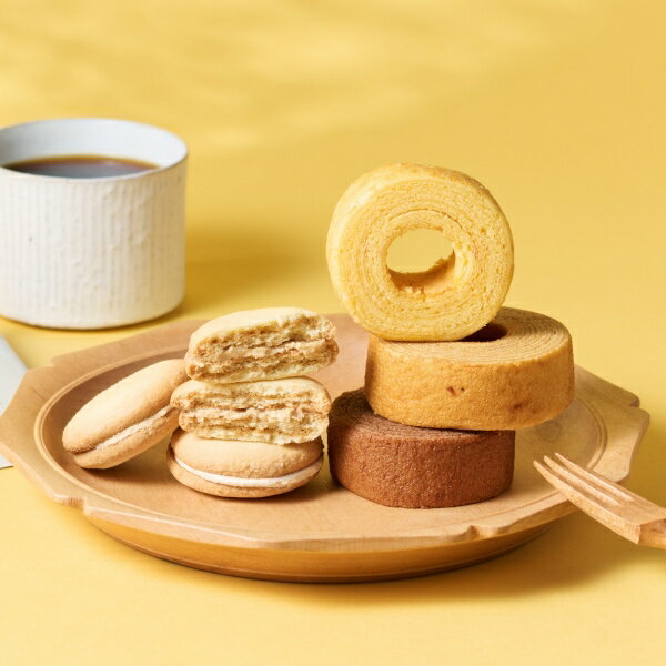 内祝い お返し 出産 メッセージカード 無料 ひかりがさね ふんわり バーム コーヒー 詰合せ 8個 バウムクーヘン プティ クッキー 三喜屋珈琲 スイーツ ギ...