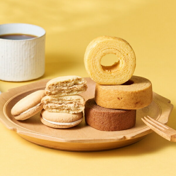 内祝い お返し 出産 メッセージカード 無料 ひかりがさね ふんわり バーム コーヒー 詰合せ 18個 バウムクーヘン プティ クッキー 三喜屋珈琲 スイーツ ...