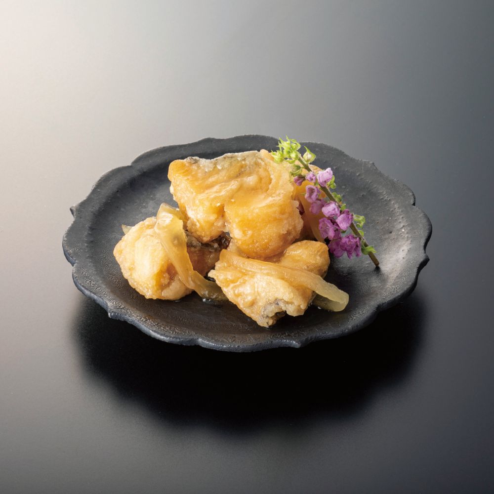 おせち 2026 予約 和洋おせち 八角 三段重 2から3人前 41品 和風 洋風 重箱 盛りつけ済 冷凍 あわび えび 子供 大人 ギフト 贈り物 おせちセット 1万円 年越し 家族団らん お正月 お年賀 おせち2006 ギフトおせち 11000円 (SDo)軽