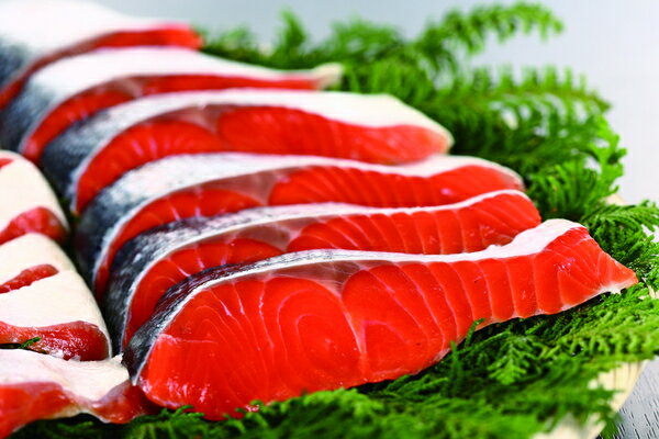 内祝い グルメ 特選本格紅鮭 1kg お祝い返し 内祝い 出産 結婚 お祝い お返し 結婚内祝い 出産内祝い 結婚祝い 出産祝い (KM)軽 食品 ギフトセット 結婚祝 ギフト 送料無料 内祝い ギフト ランキング 送料無料 ギフト お祝い 写真入り 自分へのご褒美 入学 入園 1歳 ベビー